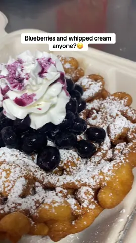 Picture this: Funnel Cake, but topped with blueberries & whipped cream! 👌😋🫐 #funnelcake #dmvfoodie #dmvfood #funnelcakes #desserttok 