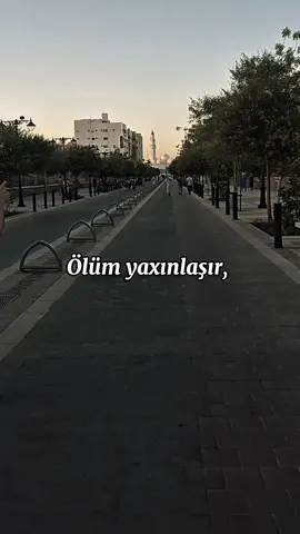 Günü-gündən biz daha da çox ölümə yaxınlaşırıq, hər keçən saniyə daha bir saniyə bizi yaxın edir..  #islam  #din #iman #ihsan #allah  