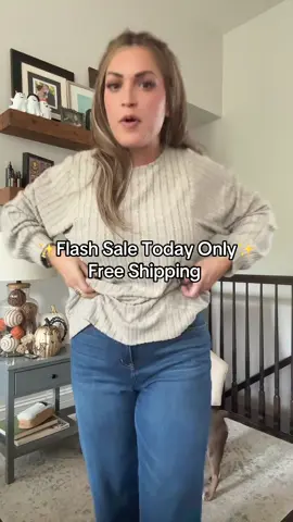 If your fall outfits are making you look boxy or bloated, this is the $20-ish hack you didn’t know you needed. This ribbed knit top drapes instead of clings — it gives soft shape without hugging the wrong places. I style it with high-waisted jeans and boots for that effortless “I didn’t try but I look hot” energy. It’s lightweight but cozy, covers the tummy without screaming “I’m hiding” — and yes, it’s on flash sale right now with free shipping. I linked it right here, you’re gonna be shocked at the price 👀 #dokotoo #midsizefashion #sweater 