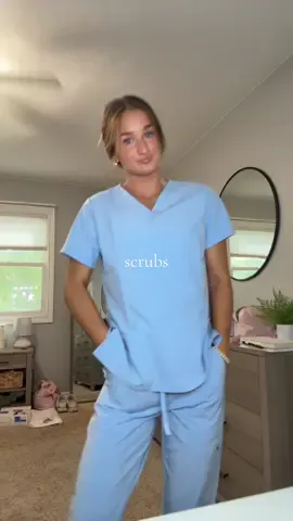 good morning #fyp #scrubs #dentalhygienestudent #clawclip #OOTD •scrubs color-baby blue (size xs) 