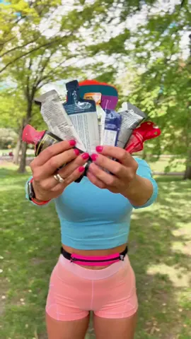 Name your fave energy gel 👉 Training for a marathon? Energy gels provide a quick burst of carbohydrates during endurance training sessions. However, it’s essential to use them strategically and experiment to find the best approach for your individual needs. ⚡️ They should be consumed during trainings lasting longer than one hour, and ideally, they should be taken every 30-45 minutes to maintain energy levels. ⚡️But before marrying to one particular brand, you should try different energy gels due to their different compositions and flavors, so experiment and find the one that works best for you. ⚡️Practice different timing and dosage strategies during long training sessions to determine what helps you maintain optimal energy levels without causing stomach discomfort. 🚨 PRO TIP: When trying a new gel, make sure you’re close to a bathroom 15 minutes after intake.  I personally like to switch brands every time I start a new training block. My body changes, and sometimes I get tired of the same flavors and textures.  Which energy gel should I try? Tell me in the comments 👇 #marathontraining #berlinmarathon #runtok #runningtips #runningcommunity 