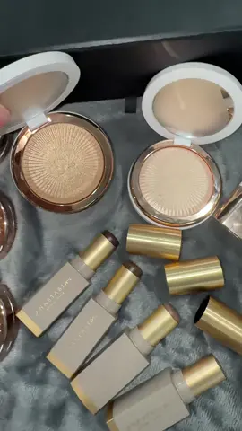 Glow bundle #getreadyforfashionweek #anastasiabeverlyhills #tiktokshopcreatorpicks #glowbundle 