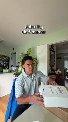 Súper feliz de que marcas se estén fijando en mi contenido más que todo en instagram así que si aún no me siguen en Ig este es mi user: walterlazo9 Súper feliz y agradecido porque se que se vienen aún cosas mas grandes y maravillosas que desconozco 🙏🏼