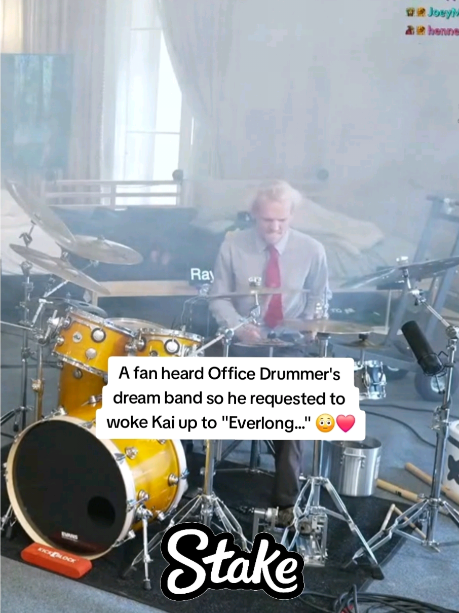 A fan heard Office Drummer's  dream band so he requested to  woke Kai up to 