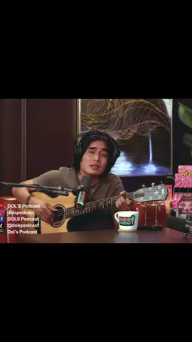 Salah satu vokalis band terbaik di Indonesia.  #setiaband #charlievanhouten #podcast #musik #asmara