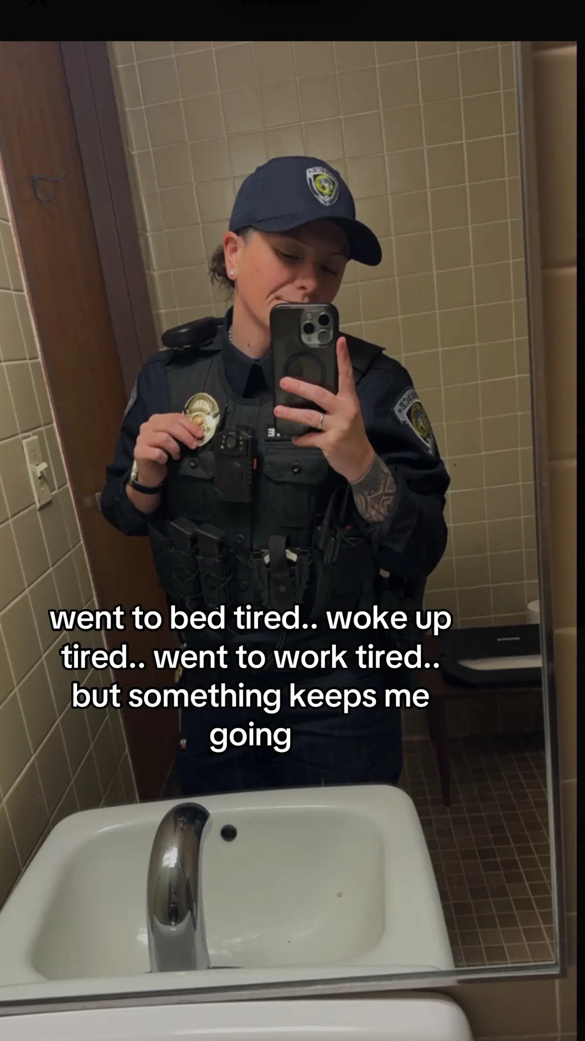 #fypシ #wlw #foryou #lgbt #gf #masc #wlwtiktok #lesbiansoftiktok #work #mockingbird @Mais 