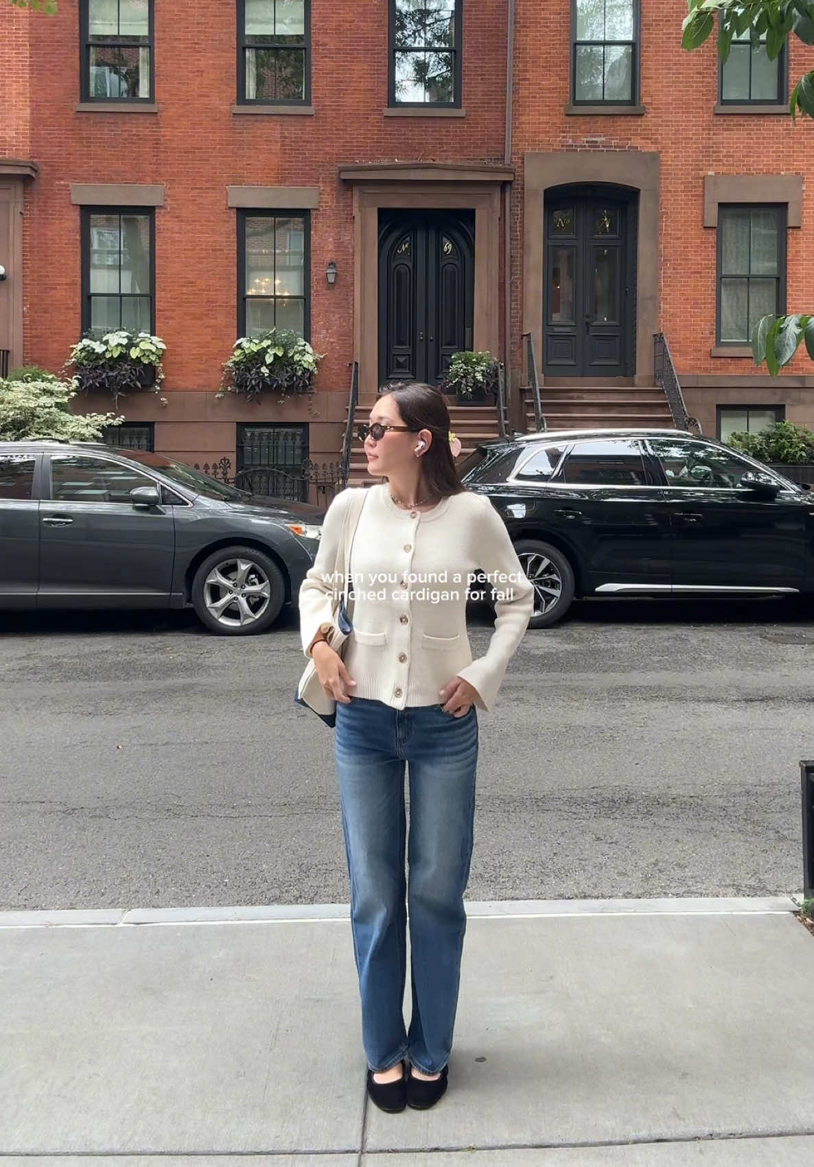 day 3/30 of my fall fits 🤍💌 entire outfit is @onequince 🫶 #outfitideas #cardigan #whitesweater #falloutfits #pinterestaesthetic 