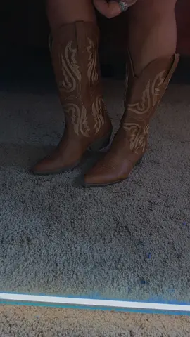 #cowboyboots #boots #forher #cowboy #fashionable 