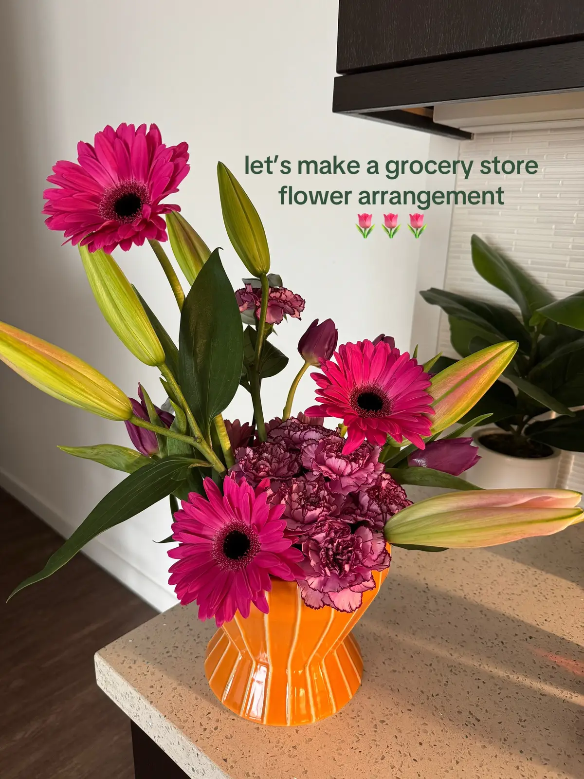 editing this made me realize all the things I would do different next time… still learning :) #flowers #flowerarrangement #floralarrangements 🌷🌷🌷