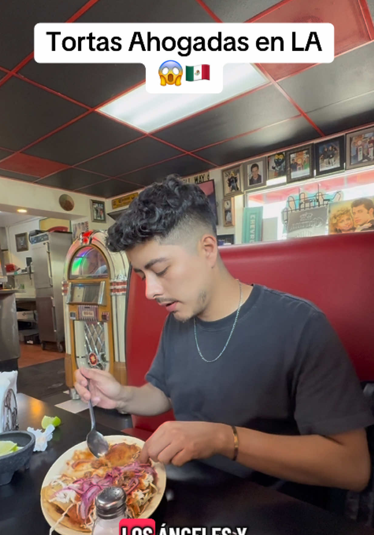 Tortas Ahogadas de los famosos en Los Ángeles 🤩🤤🇲🇽🇺🇸 #tortaahogada #famososmexicanos #elrecodo #cocinamexicana #tapatio  