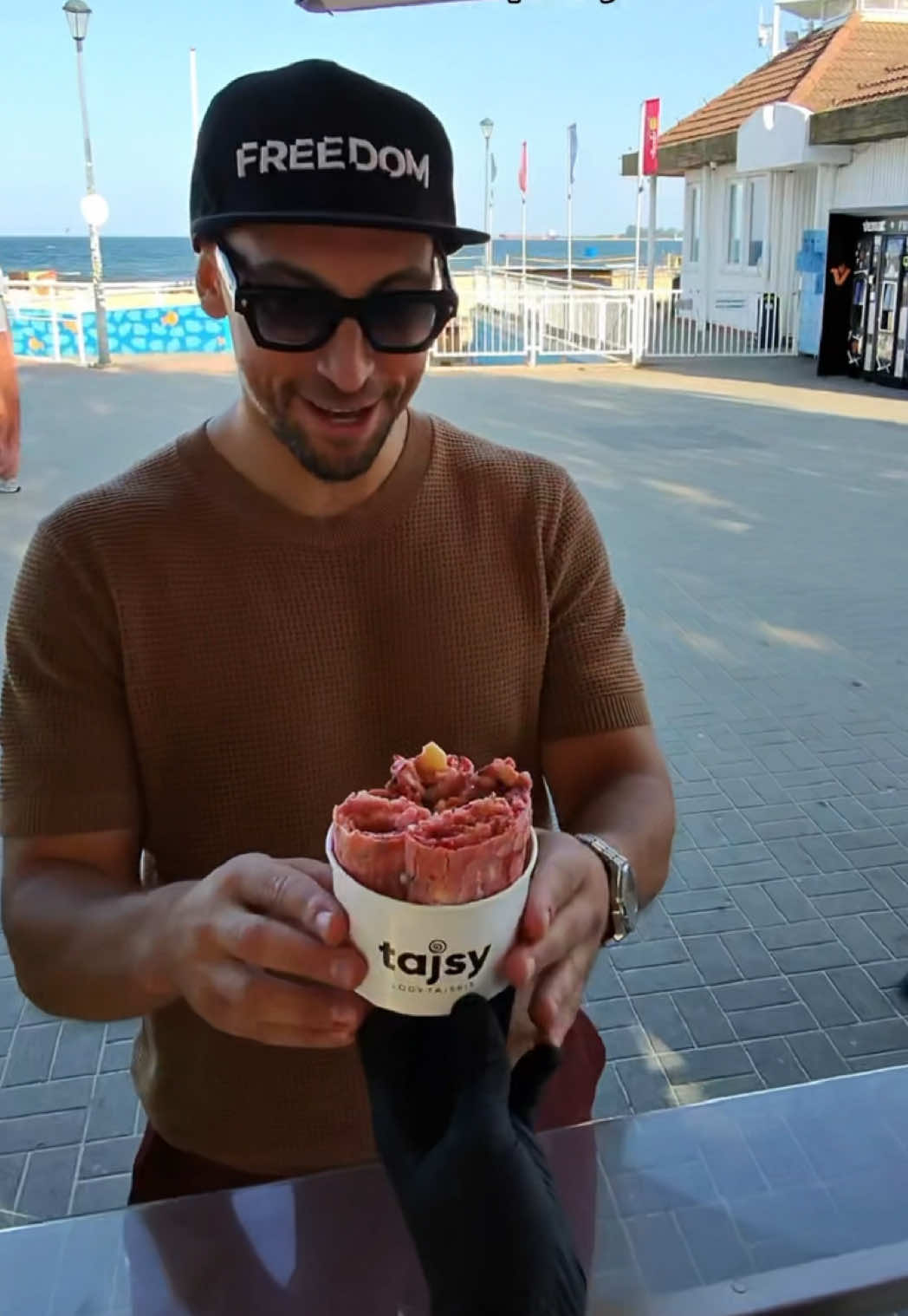 Pan motywacja 😎 @Michał Wichowski | mindset  #thaiicecream #goviral #dc #icecreamrolls #icecream 