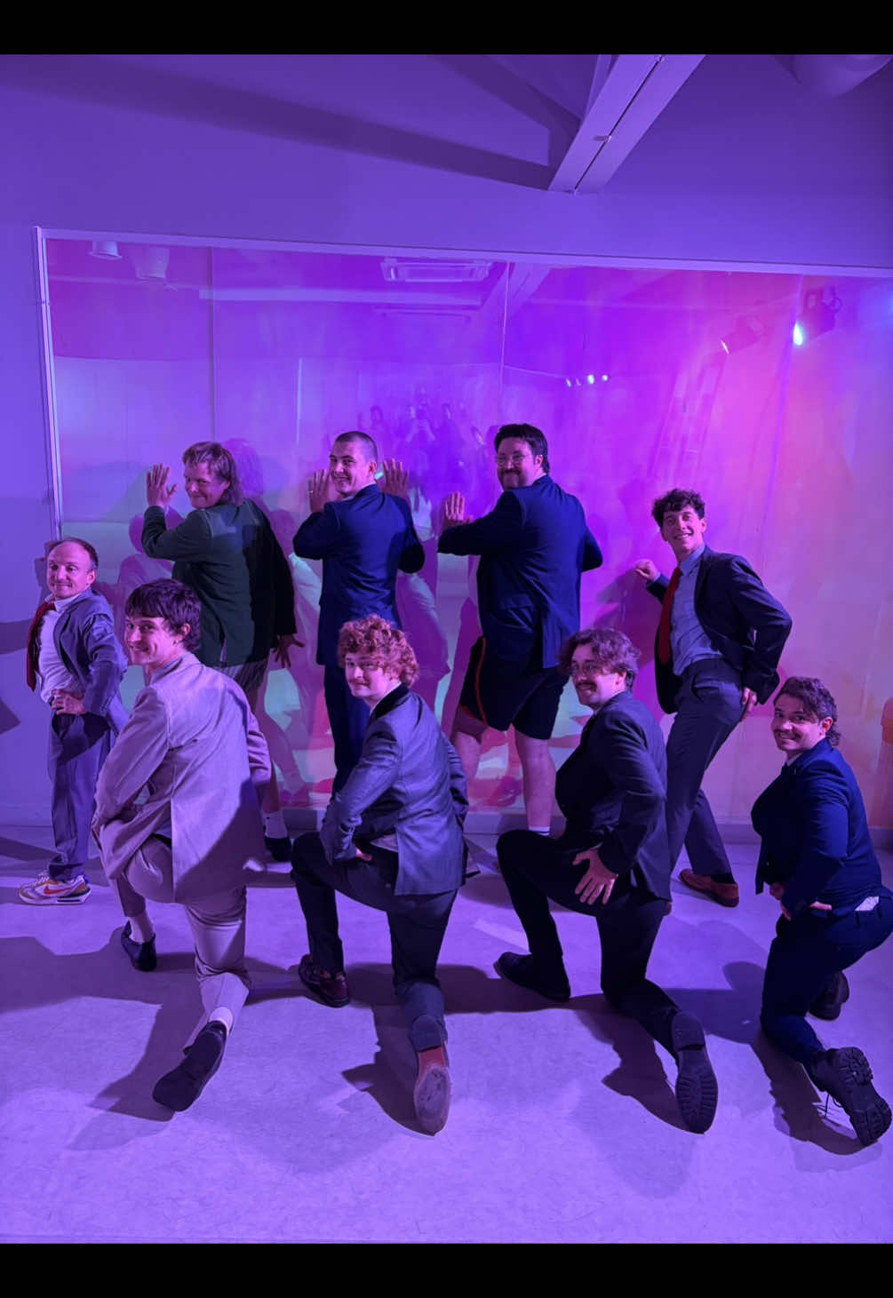 Would you join this twerking class for shy men who work in the city? 🍑 ft. @tobyfrombath @Peter Rugman @Thomas James Gray @tooporama @Will Robbins 