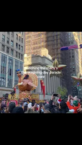 hey guys i think these kinds of videos are my niche now i hope you don’t mind……. #thanksgiving #macysthanksgivingdayparade #rareaesthetic #fyp #nostalgia 