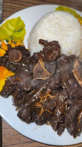 Would you believe a Spanish person made this ?   #oxtail #foryoupage #food #soulfood #trending 