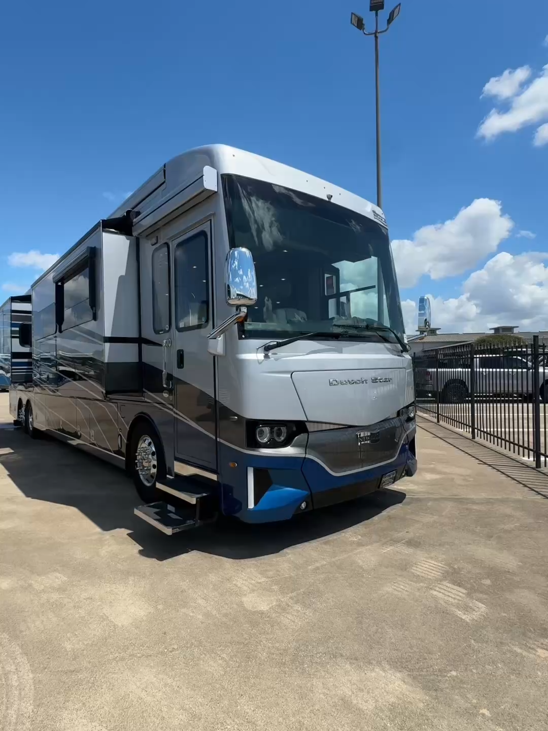 🚨 MODEL YEAR CLOSEOUT SALE!  DON’T MISS OUT! 🚨 !NEW! 2025 Newmar Dutch Star 4369 Price $553,967. Save $184,656! Call Now 281-371-7200!📍Visit us today or view online https://www.hwhrv.com/product/new-2025-newmar-dutch-star-4369-2733298-10 Stock# NDA2501 #holidayworldrv #newmarrv #motorhome #newrvs #rvliving #camping #travel #outdoors #adventureawaits #homeonwheels