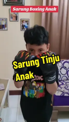 Siapa yang Berani lawan aku? #sarungtinju #boxing #boxing🥊 #kidsboxing 