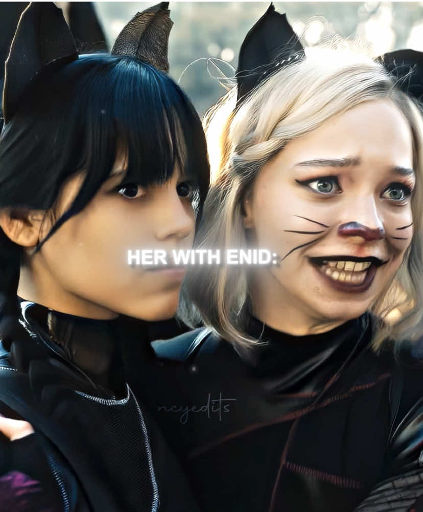 the way wednesday warmed up to enid’s touch was one of the cutest things to watch  { sp: jcqscenes, ac: @jade 🎧, cc: mine (main cc on my payhip!!!)  #foryou #wednesdayaddams #enidsinclair #wednesdayandenid #wednesdaynetflix 