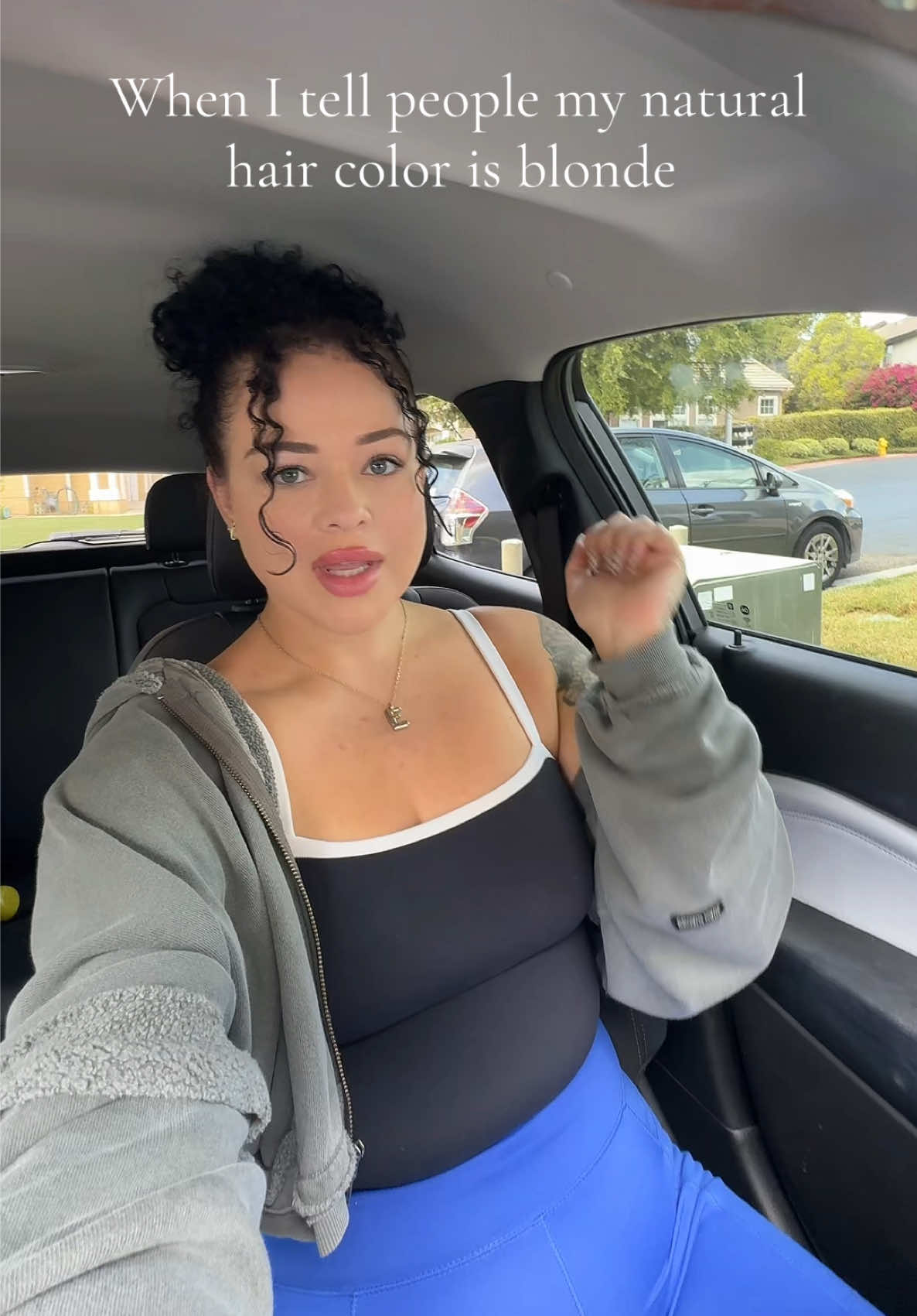 I want my natural hair color back SO bad 😭 I can’t wait to get rid of this black one day 😩 #blackboxdye #haircolor #MomsofTikTok #foryoupage 