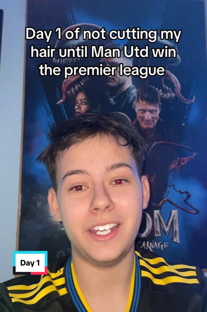 Day 1 of not cutting my hair until Man Utd win the premier league #day1 #notcuttingmyhair #manchesterunited #footballchallenge#premeirleague @TheUnitedStrand 