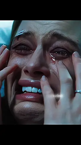 Ela acordou cega no hospital e precisa descobrir se está vivendo uma mentira... 😳 || Às Cegas || #filmes #resumodefilmes 