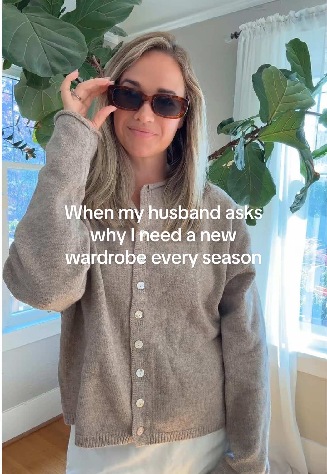 Love a new outfit so much 🤎👜 #FashionForMoms #RelatableMomLife #seattlemoms #MomLifeUnfiltered #ModernMomLife 