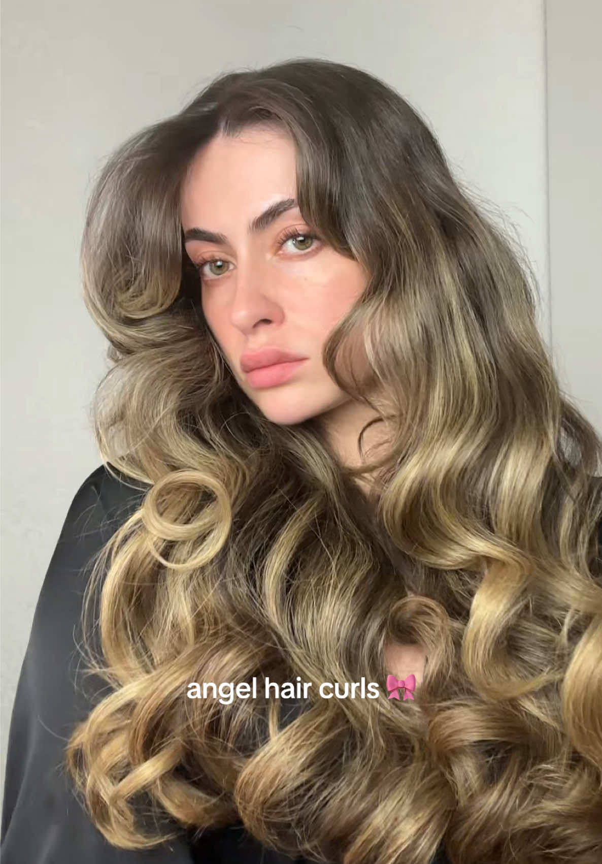 take out my hair clips with me 💖 #hairtok #hairstyle #angelhair #curls #hairinspo 
