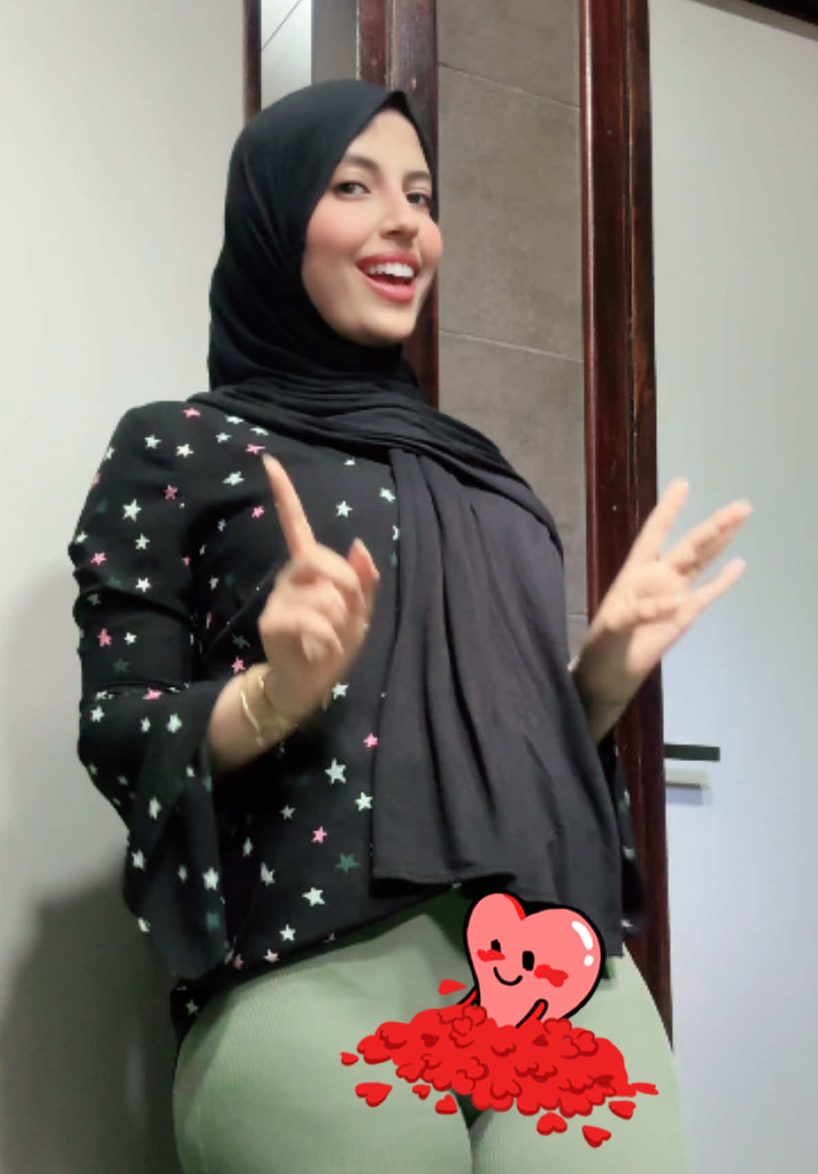#الشعب_الصيني_ماله_حل😂😂 #fyp ##LIVEIncentiveProgram #MyLIVEJourney #PaidPartnership 