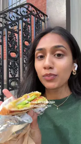 its called fonty’s bodega in the west village!! u best believe i will be back every weekend :)  #vegetarianfood #nycfood #browntiktok #browngirltiktok #fyp 