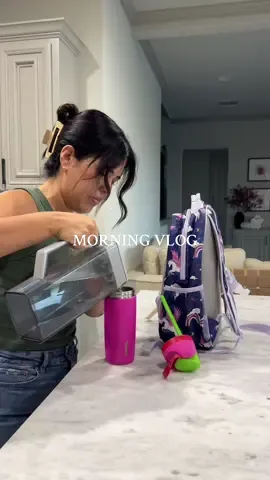 Rutina de la mañana viviendo en el Texas country 💕 #ditl #morningvlog #momlife #lakeliving #latinaintexas 
