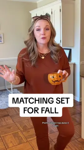 The perfect matching set for fall! #matchingset #OOTD #musthave #fallfashion #momfit 