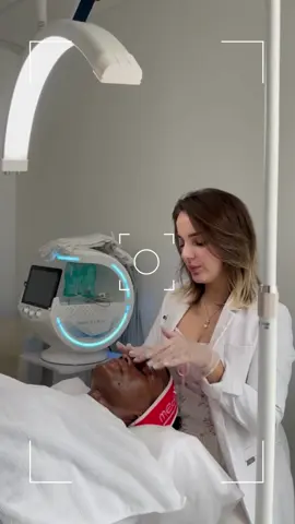 Did you know regular facials: ✔️ Reduce acne & congestion ✔️ Improve skin tone & texture ✔️ Boost hydration & glow … and prevent premature aging? Hi, I’m Turkana, licensed esthetician with over 10 years of experience 💕 At Bio Esthetics in Cambridge, we combine knowledge + care to give your skin the love it deserves💆🏼‍♀️✨ Ready for your glow-up? DM us to book your facial today! 📍 BioAesthetics, Cambridge MA  #facial #skincareeducation #EstheticianTipsacialtreatment #bioaesthetics 