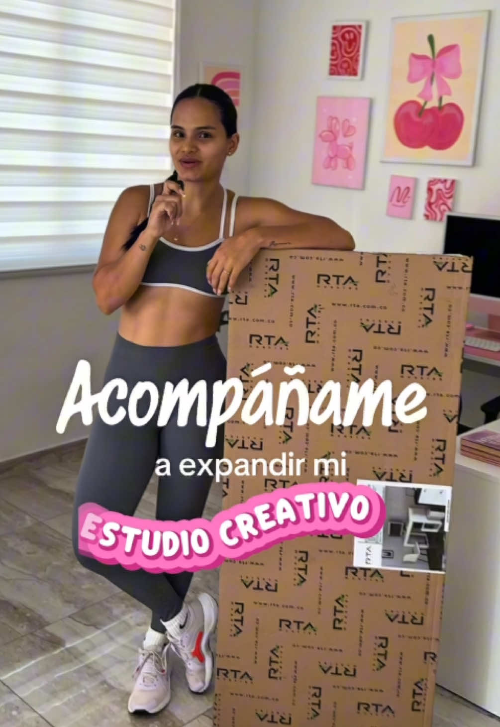 Acompáñame a expandir mi estudio creativo 🫶🏻💖 . Déjame en los comentarios si te gustó ✨ . . . . . #instagramtrends #estudiocreativo #freelance #graphicdesign #diseñadoragrafica        