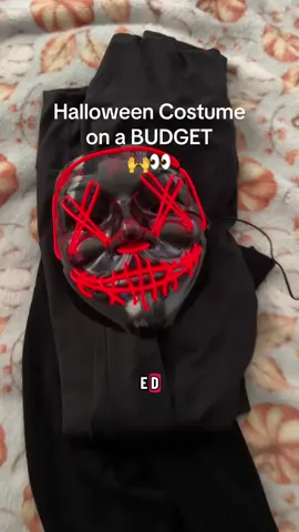 This year has been rough for many of us so time to whip out the budget friendly costumes #halloweencostume #halloweenlook #purge #cosplaymakeup #cosplay 
