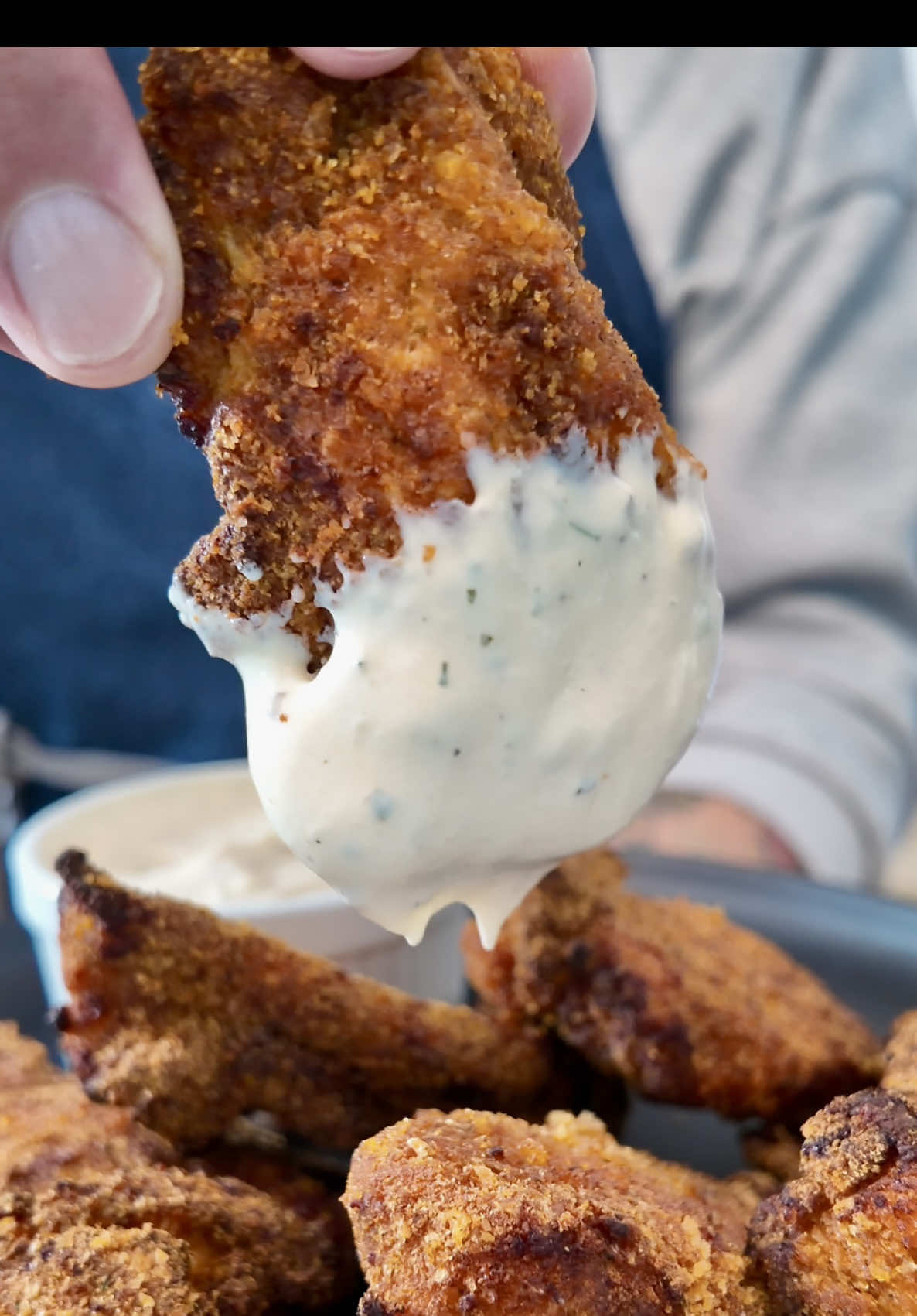 The crispiest JUCIEST Air Fryer Chicken Tenders ever!  #airfryer #airfryerrecipes #chicken #chickentenders #Recipe 