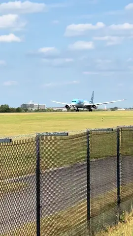 Tui Dreamliner departing Manchester #planespotting #aviation #fyp #tui #787dreamliner 