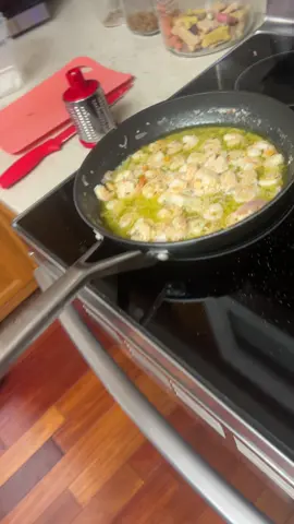ToddyD is in the kitchen #chickensupreme #turntuptodd 