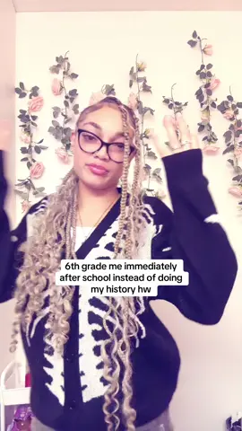 Dubsmash enthusiast til i d!e idc tiktok not touching the old dances🫩 #fyp #dubsmash 