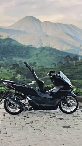 pcx hitam next siap ke dieng dan ke bromo 🤩🍃