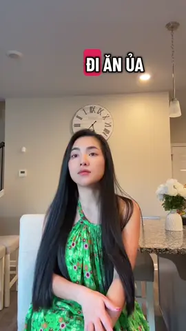 Ủa đi xe hơi cũng cần áo mưa hã