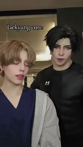 Un lobo siempre protege a su loba   jaekyung :@Pamvaso🐈  #Dan #danjinx #jinxcosplay #bl #jinxmanhwa #jaekyung #jinxbl 