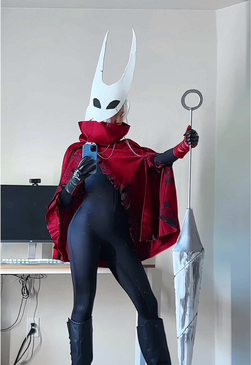 made in 48 hours so it’s a bit janky but i can always make it better later #silksongcosplay #hornetcosplay #hollowknightcosplay #hollowknighthornet #hollowknightsilksong 