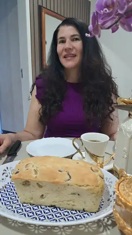 #shortsreceitas #receitas #receita#semlactose  #paosemgluten    Oi pessoal, tudo bem com vocês? Fiz esse vídeo ensinando a vocês fazerem um delicioso Pão com Azeitonas, nessa receita usei um mix fe farinhas sem glúten pronto, da marca Amafil, esse mix de farinhas deixou o pão bem fofinhooo e saboroso 😃 ● Pão com Azeitonas  Ingredientes  • 380 gramas de mix de farinhas Amafil  • 2 colheres de açúcar demerara  • 1 colher de amido de milho  • 5 gramas de sal • 10 gramas de fermento biológico seco instantâneo  • 2 ovos  • 250 mls de água morna  • 50 mls de azeite de oliva  • 1 colher de sopa de chia  • 200 gramas de Azeitonas cortadas  Modo de fazer segue o vídeo 😍   