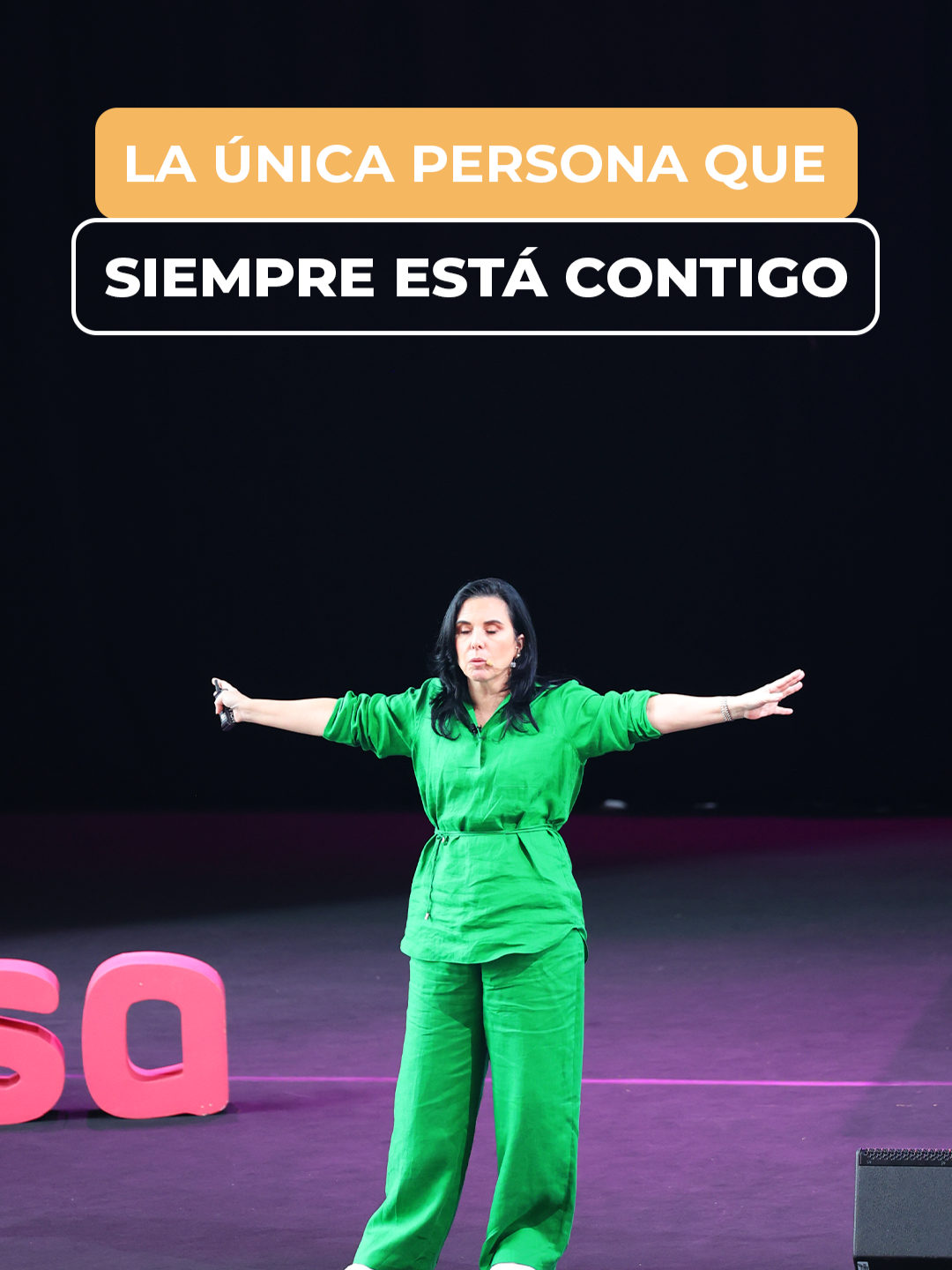 Transforma tu narrativa interna y tu realidad cambia 💡 Todo comienza con tus pensamientos, si constantemente te dices que todo está “mal”, eso será lo que atraerás. La realidad que experimentas no está sólo afuera, sino que es un reflejo de lo que sucede en tu mente. Cambia tu mente, cambia tu vida. La felicidad no depende de las circunstancias externas, sino de cómo eliges pensar y reaccionar ante ellas. ¿Qué pensamientos estás eligiendo alimentar hoy? Cuéntame en los comentarios 👇 #InteligenciaEmocional #Felicidad #CrecimientoPersonal