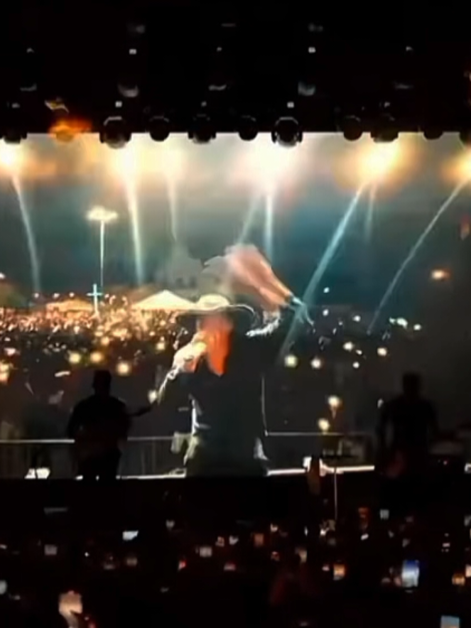 #natanzinholimaoficial#viraltiktok#show#music#no12 E é assim que é o início do show do natanzinho Lima 🤠