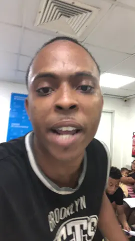 En el hospital el almirante eso es un abuso 😭😭😭😭😭