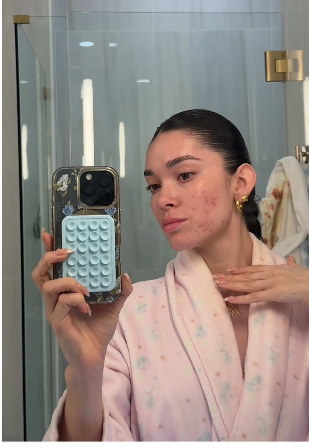 Using this @Biodance Store US collagen peptide serum has taken my skin’s visible hydration to the next level, love it morning and night ☀️ #ad #biodance #collagenserum #glowyskin #skincare 