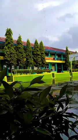 Hujan #hujan  #smpn1sukawening  #kamishujan  #hujanaesthetic  #syukur 