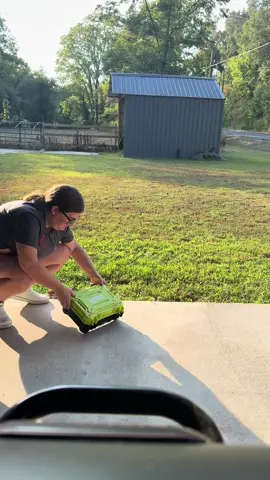 You don’t even need a broom anymore when you got this baby! #tiktokshop #outdoorcleaning #tikokmademebuyit #Outdoors #fyp 