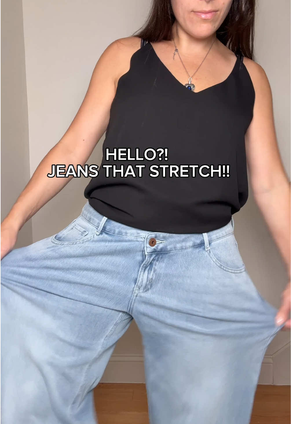Finally jeans that actually move with me 👖✨ comfy + stylish in one. @Halara @Halara_official  #halara #halarajeans #halarasweatpantjeans #sweatpantjeans #baggyjeans