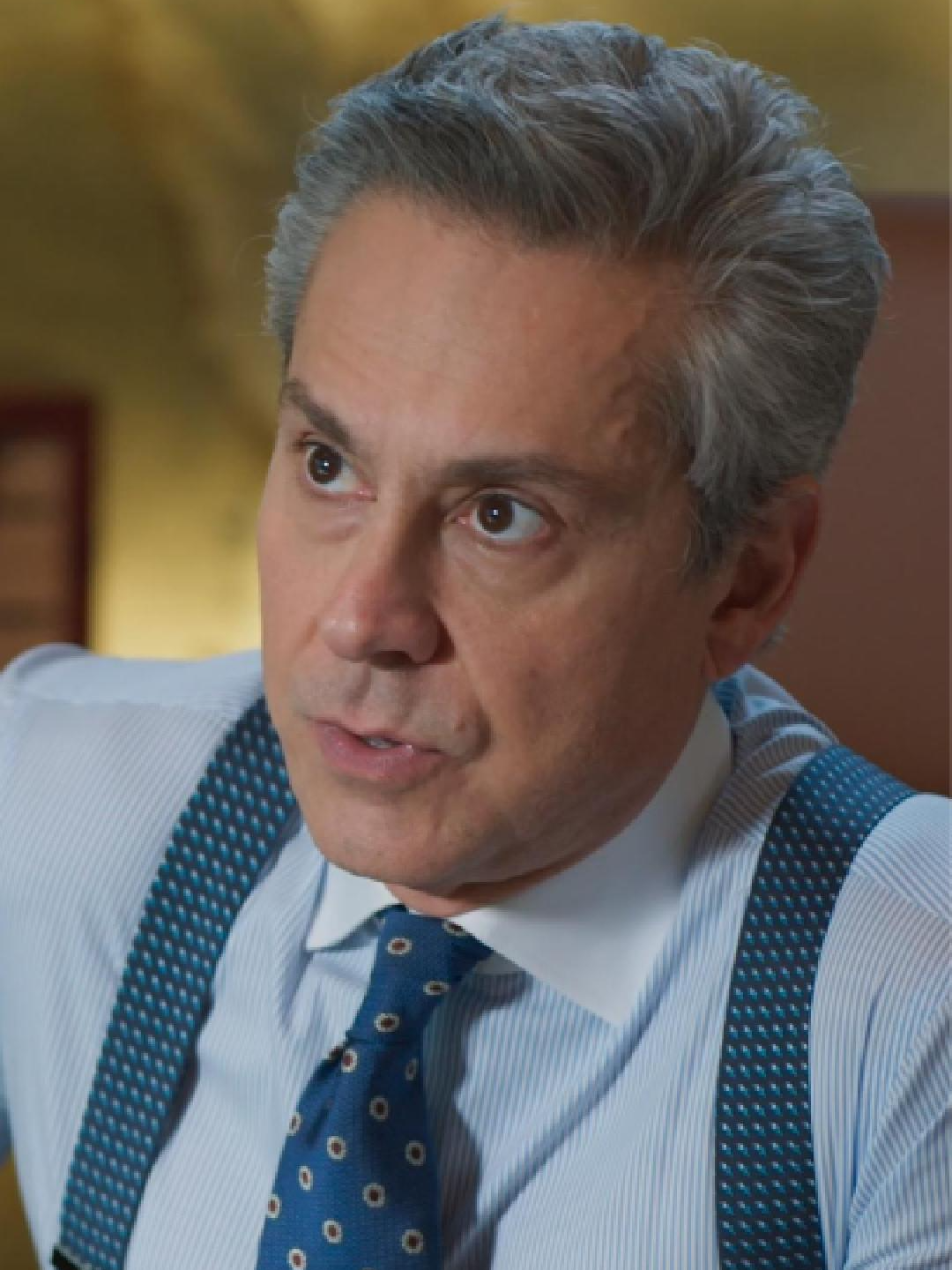 Meu Deus! Mario Sérgio pronto pra soltar matéria com os boys dos últimos 10 anos da Odete 😳#ValeTudo #Novelas #TVGlobo